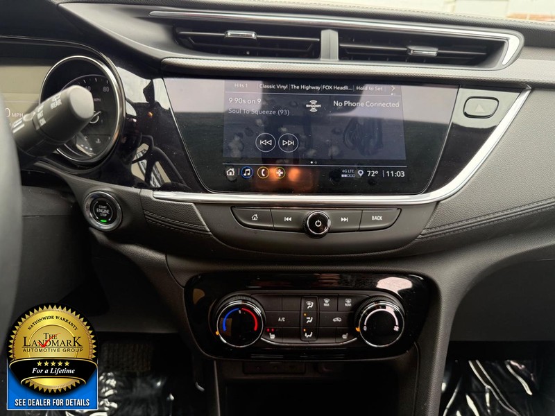 Buick Encore GX Vehicle Full-screen Gallery Image 18