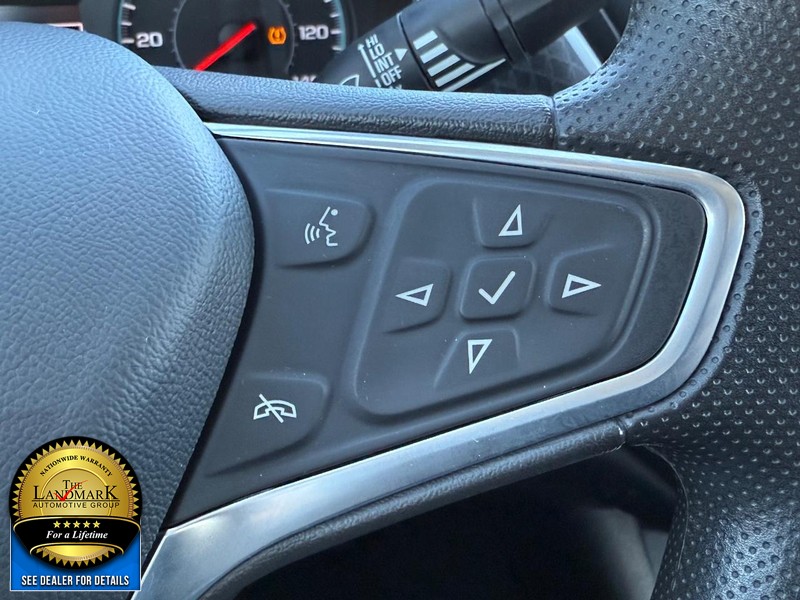 Chevrolet Malibu Vehicle Full-screen Gallery Image 11