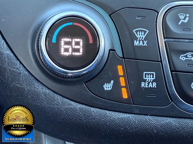 Chevrolet Malibu Vehicle Full-screen Gallery Image 14