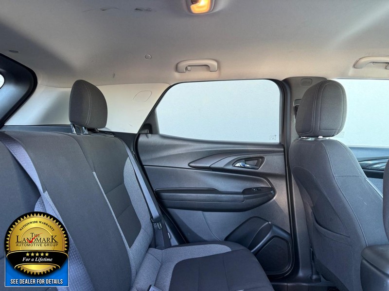 Chevrolet TrailBlazer Vehicle Full-screen Gallery Image 14