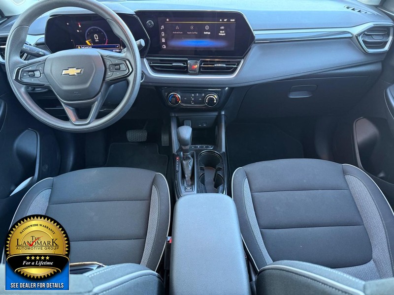 Chevrolet TrailBlazer Vehicle Full-screen Gallery Image 15