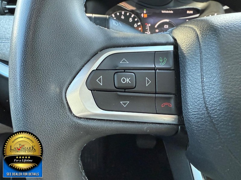 Jeep Compass Vehicle Full-screen Gallery Image 10