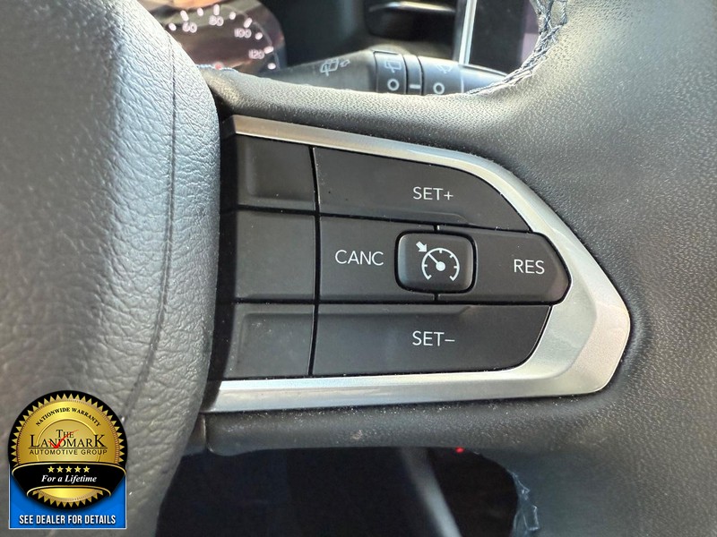 Jeep Compass Vehicle Full-screen Gallery Image 11