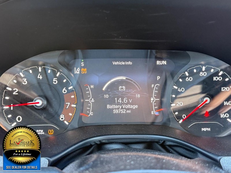 Jeep Compass Vehicle Full-screen Gallery Image 12