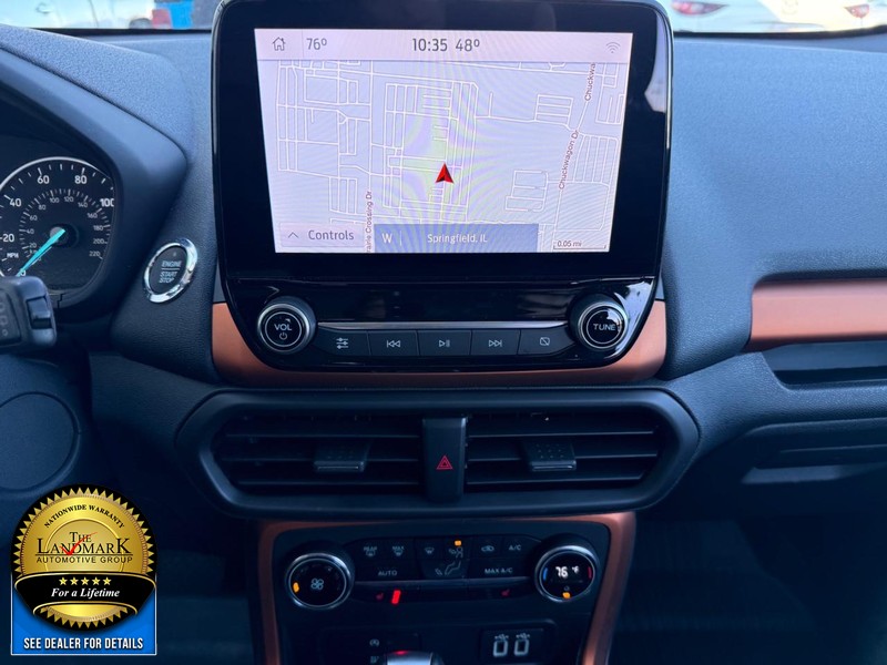 Ford EcoSport Vehicle Full-screen Gallery Image 18