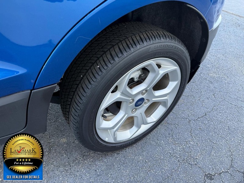 Ford EcoSport Vehicle Full-screen Gallery Image 19