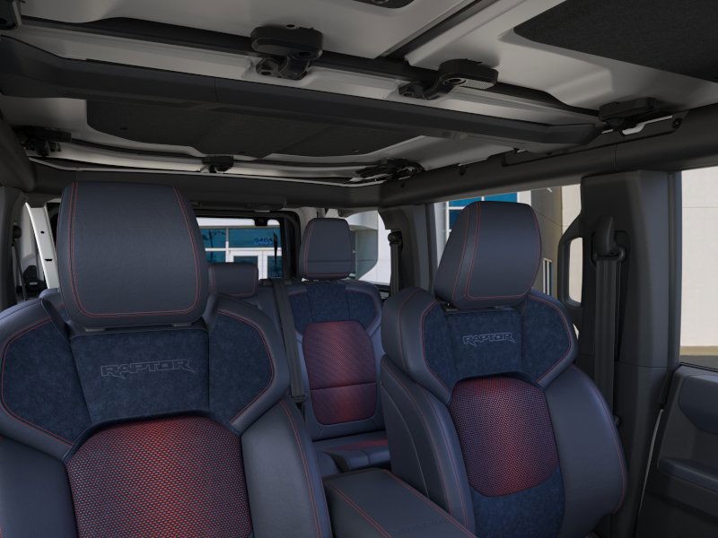 Ford Bronco Vehicle Full-screen Gallery Image 12