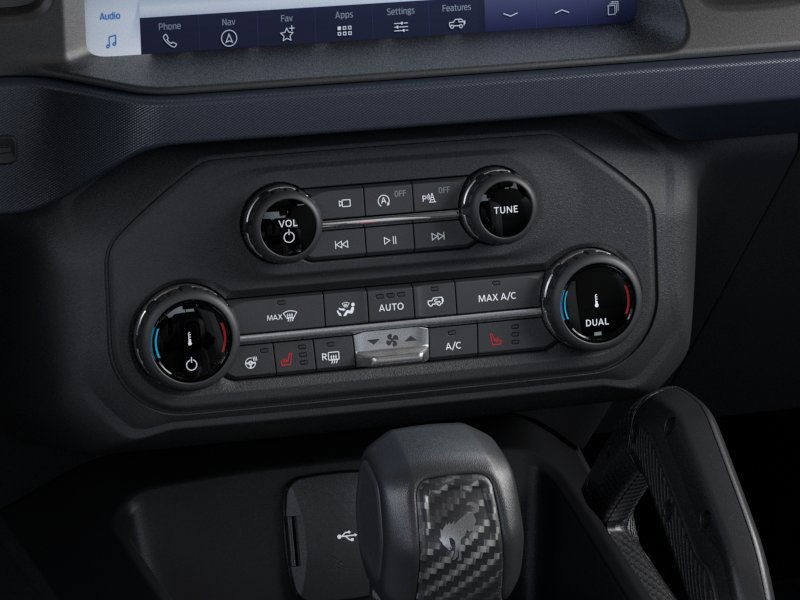 Ford Bronco Vehicle Full-screen Gallery Image 16