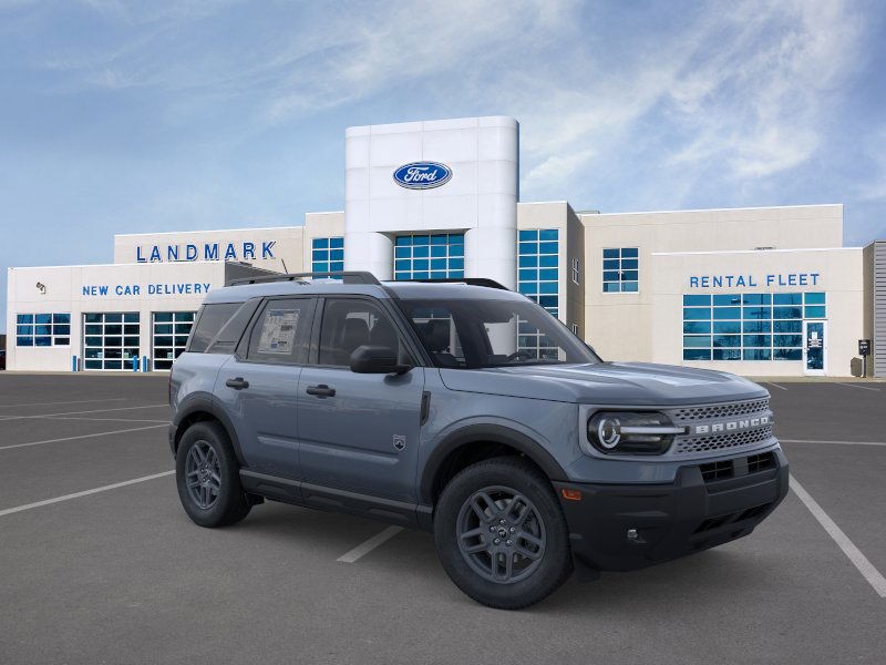 Ford R9B Vehicle Full-screen Gallery Image 7