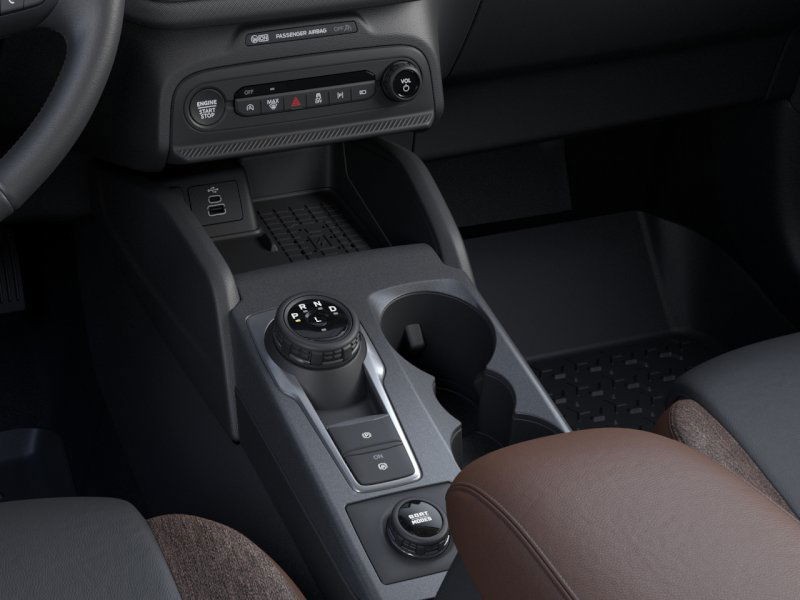 Ford R9C Vehicle Full-screen Gallery Image 15