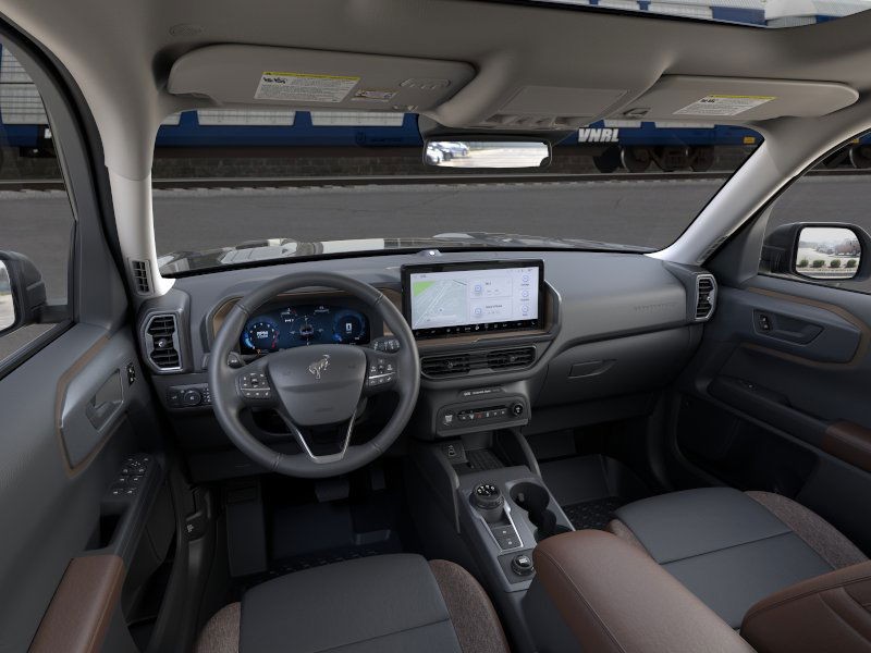 Ford R9C Vehicle Full-screen Gallery Image 9