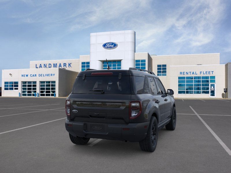 Ford R9B Vehicle Full-screen Gallery Image 8