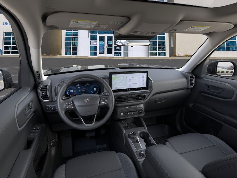 Ford R9B Vehicle Full-screen Gallery Image 9