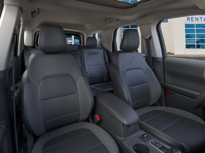 Ford R9B Vehicle Full-screen Gallery Image 10