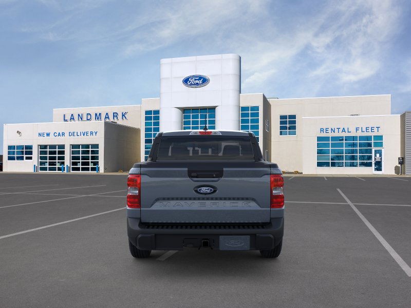 Ford W8S Vehicle Full-screen Gallery Image 5