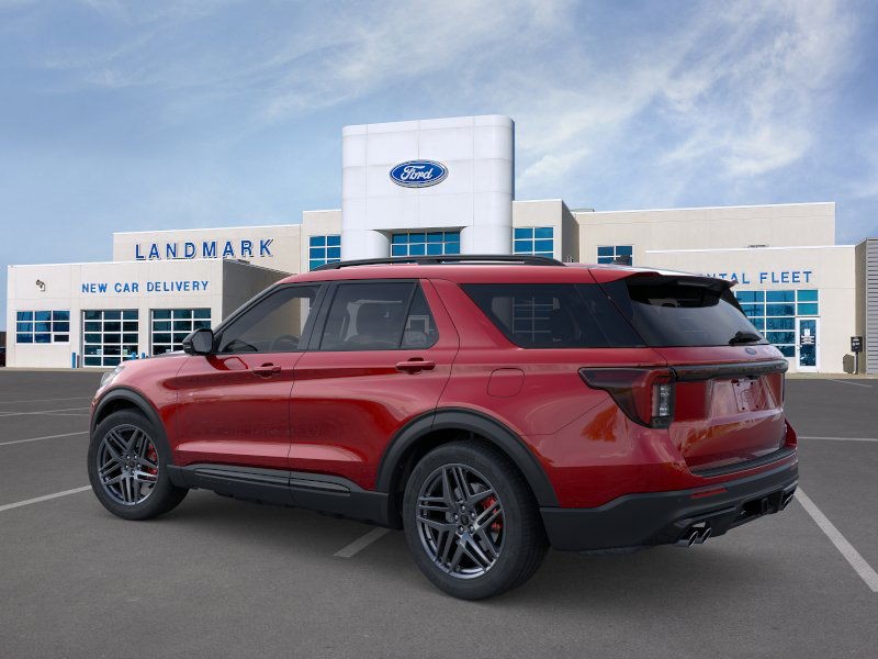 Ford Explorer Vehicle Full-screen Gallery Image 4