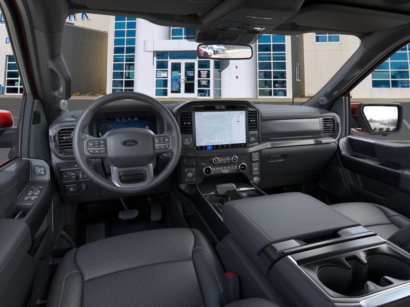 Ford F-150 Vehicle Full-screen Gallery Image 9