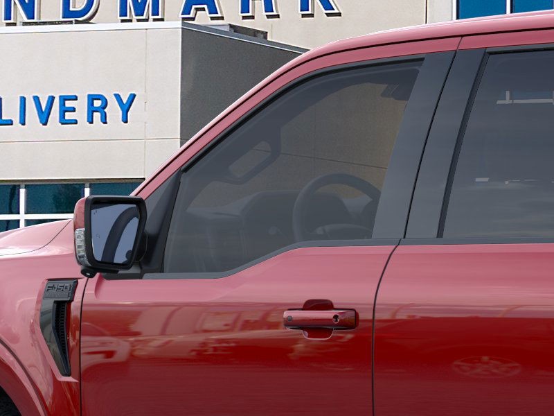 Ford F-150 Vehicle Full-screen Gallery Image 20