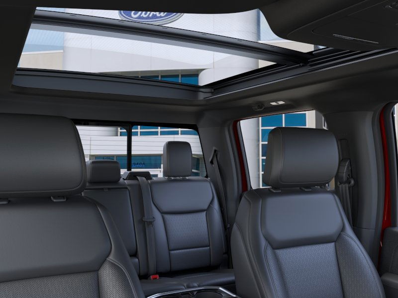 Ford F-150 Vehicle Full-screen Gallery Image 22