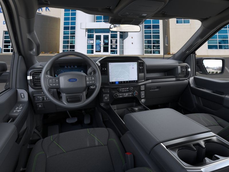 Ford F-150 Vehicle Full-screen Gallery Image 9