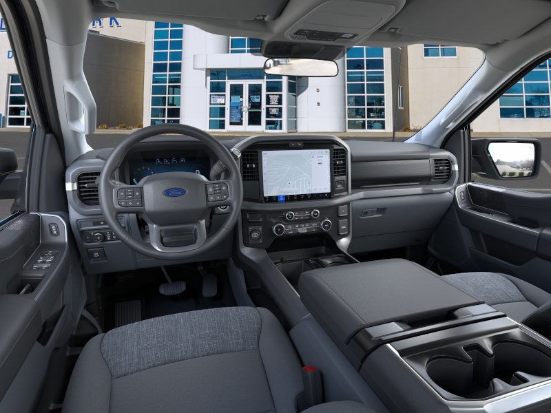Ford F-150 Vehicle Full-screen Gallery Image 9