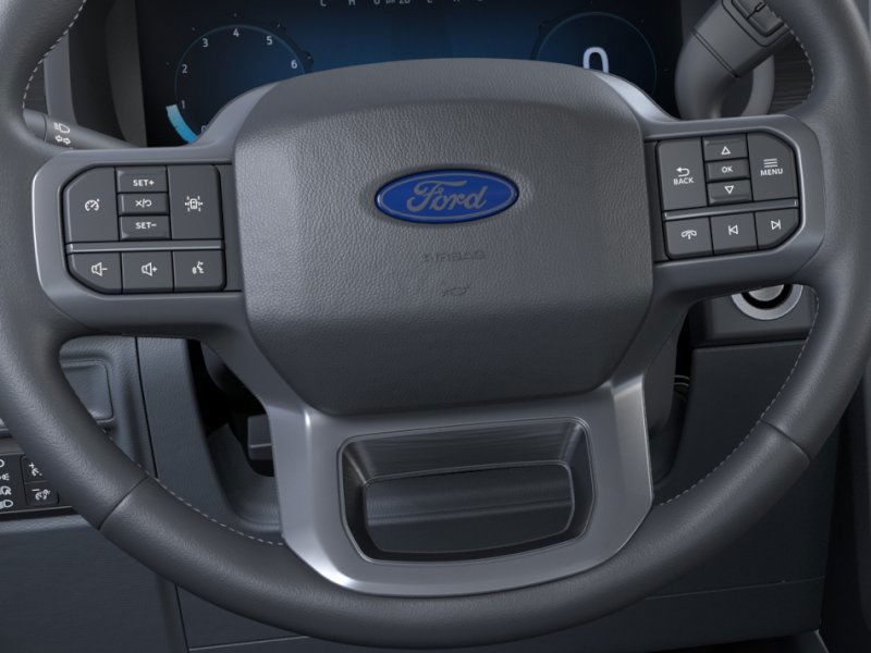 Ford F-150 Vehicle Full-screen Gallery Image 12