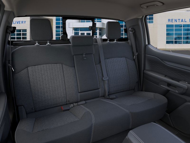 Ford Ranger Vehicle Full-screen Gallery Image 11