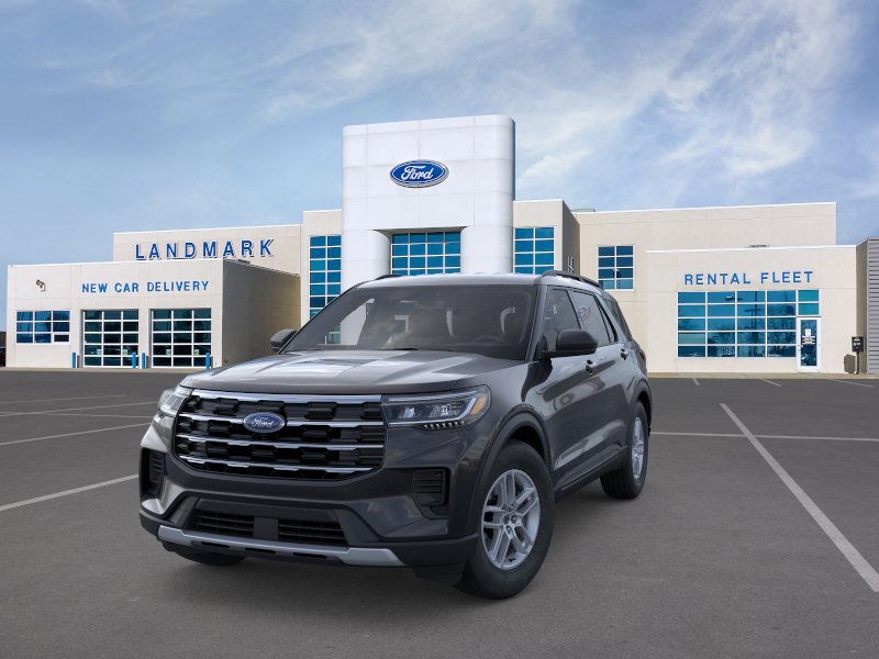 Ford Explorer Vehicle Full-screen Gallery Image 2