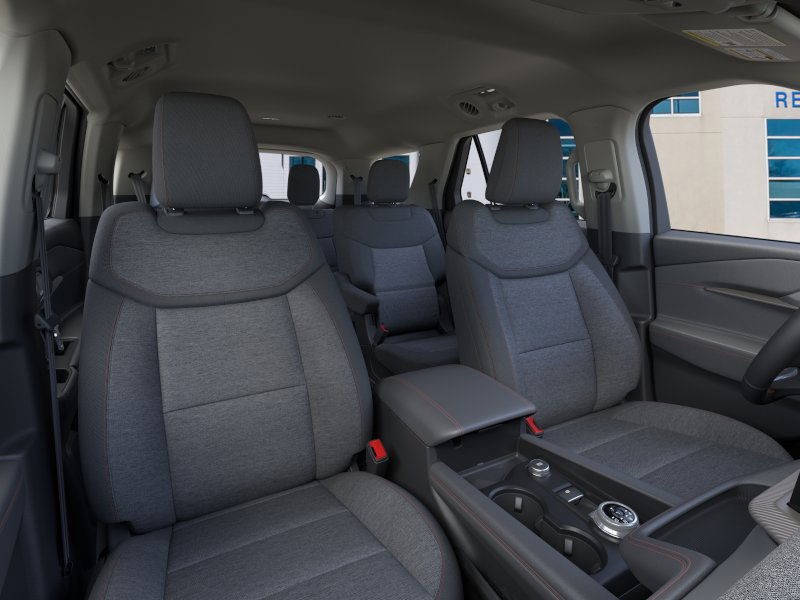 Ford Explorer Vehicle Full-screen Gallery Image 10