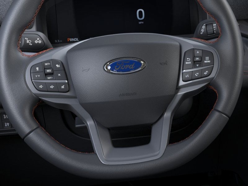 Ford Explorer Vehicle Full-screen Gallery Image 12