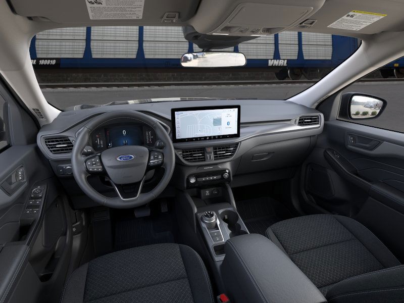 Ford Escape Vehicle Full-screen Gallery Image 9