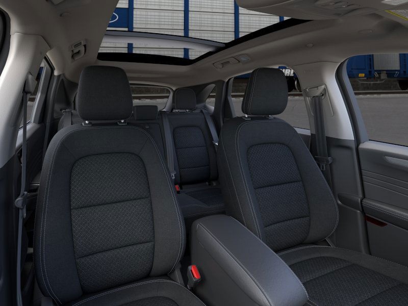 Ford Escape Vehicle Full-screen Gallery Image 10