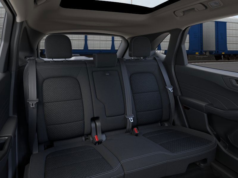Ford Escape Vehicle Full-screen Gallery Image 11