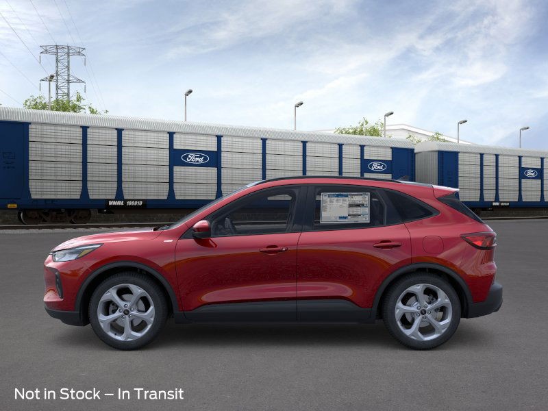 Ford Escape Vehicle Full-screen Gallery Image 3