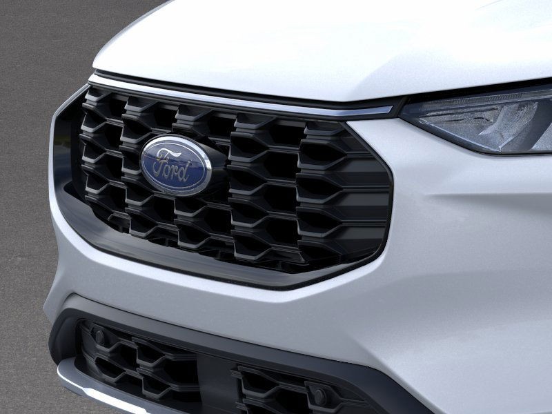 Ford Escape Vehicle Full-screen Gallery Image 17