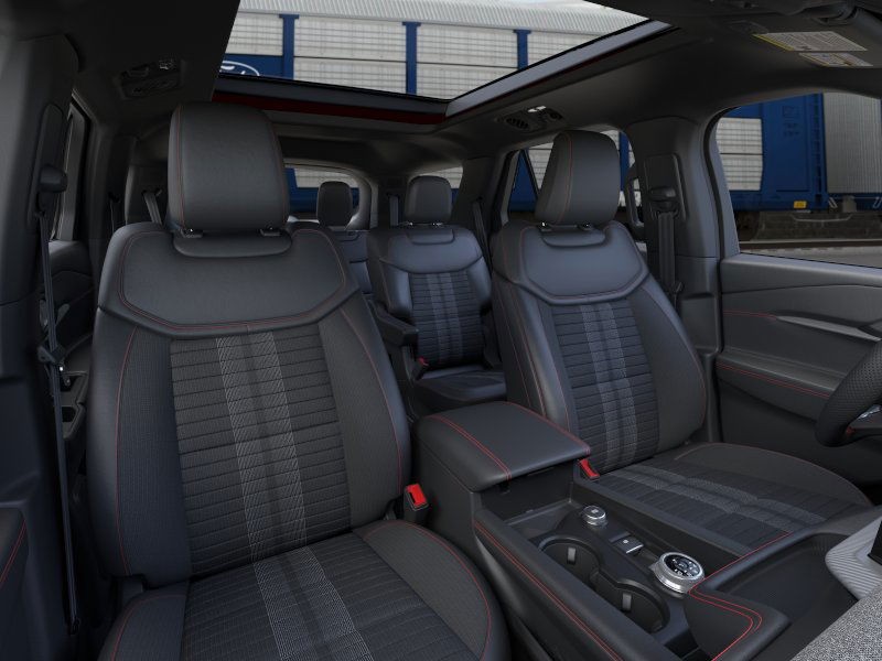 Ford Explorer Vehicle Full-screen Gallery Image 10