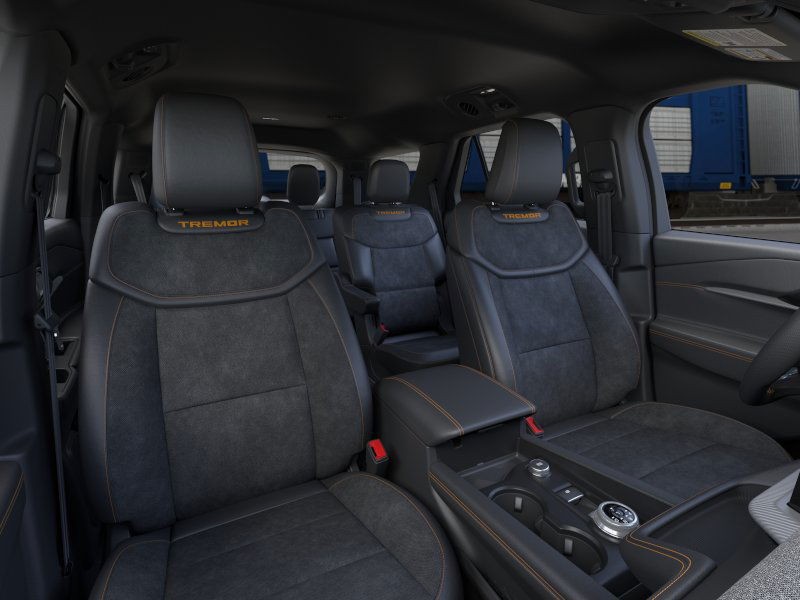 Ford Explorer Vehicle Full-screen Gallery Image 10