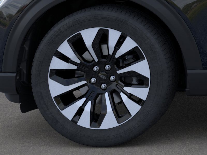 Ford Explorer Vehicle Full-screen Gallery Image 19