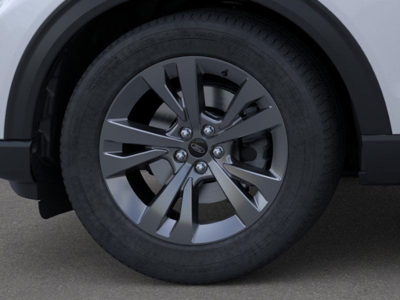 Ford Explorer Vehicle Full-screen Gallery Image 19