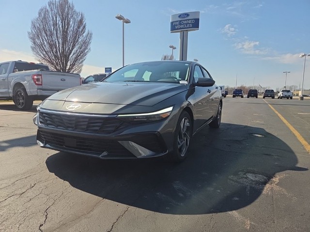 Springfield IL 2025 Hyundai Elantra more details - hyundai elantra