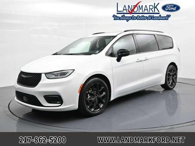 Chrysler Pacifica Limited - Springfield IL