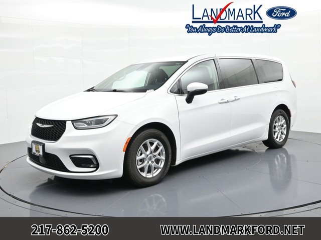 Chrysler Pacifica Touring L - Springfield IL