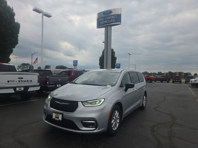 Chrysler Pacifica Touring L - Springfield IL