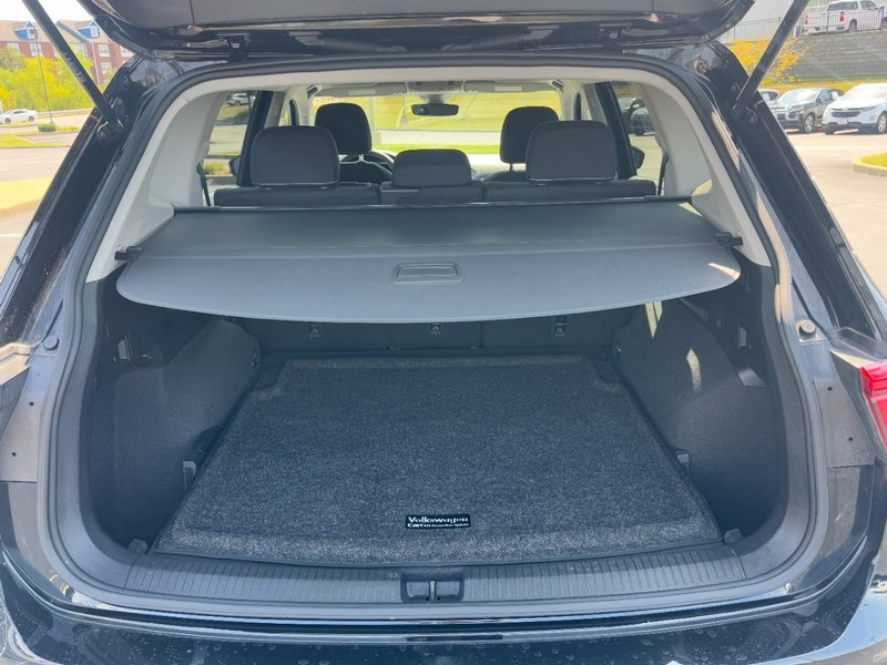 Volkswagen Tiguan Vehicle Image 06