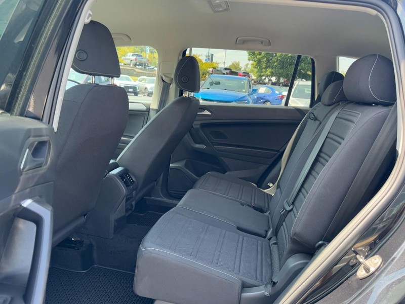 Volkswagen Tiguan Vehicle Image 10