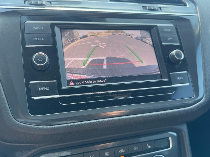 Volkswagen Tiguan Vehicle Image 20