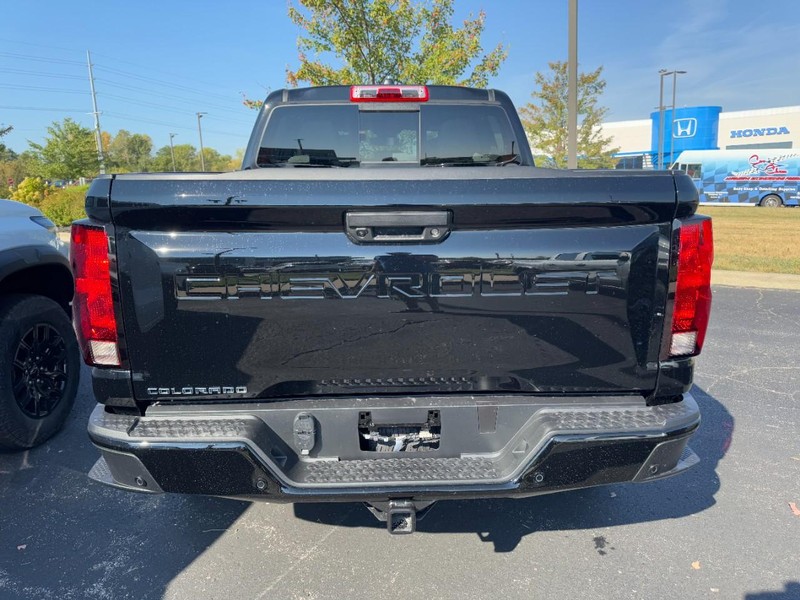 Chevrolet Colorado Vehicle Image 04