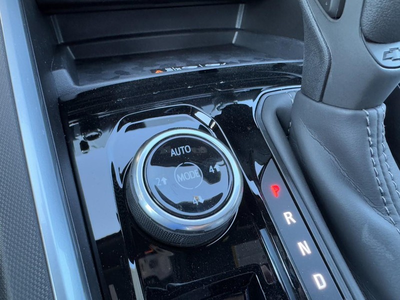 Chevrolet Colorado Vehicle Image 11