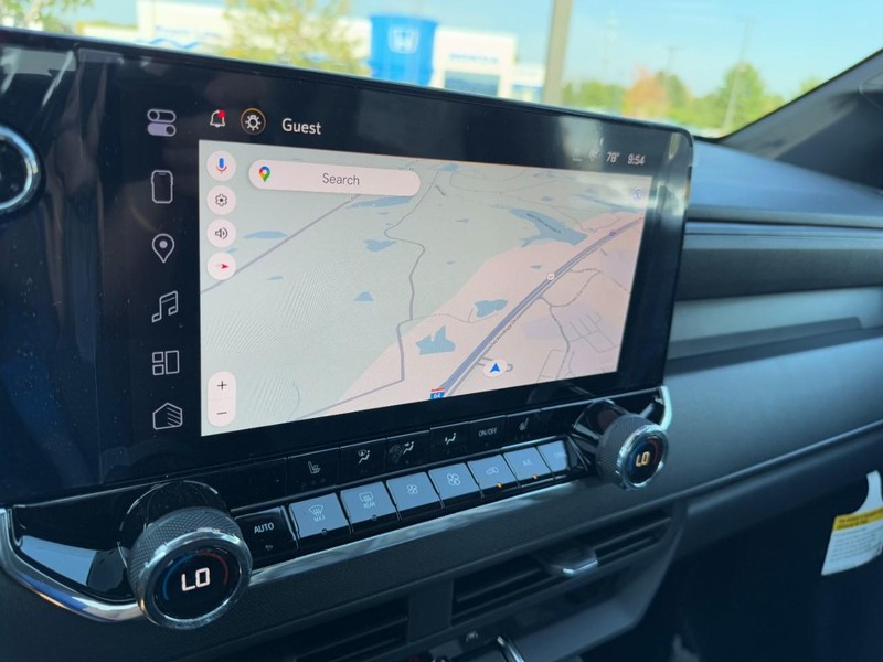 Chevrolet Colorado Vehicle Image 13