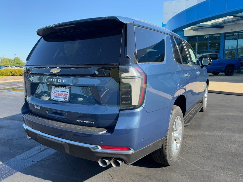 Chevrolet Tahoe Vehicle Image 03